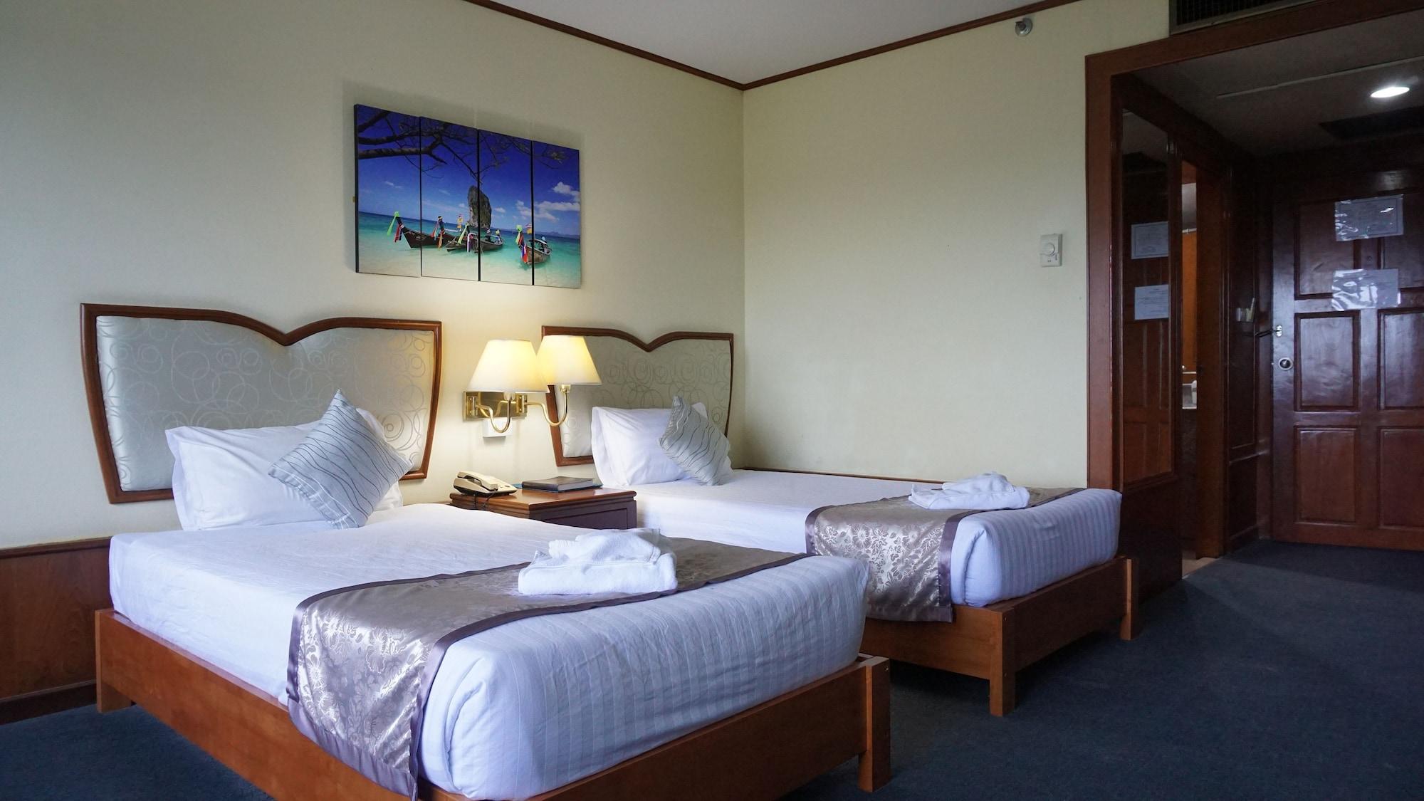 Wattana Park Hotel Trang Kültér fotó