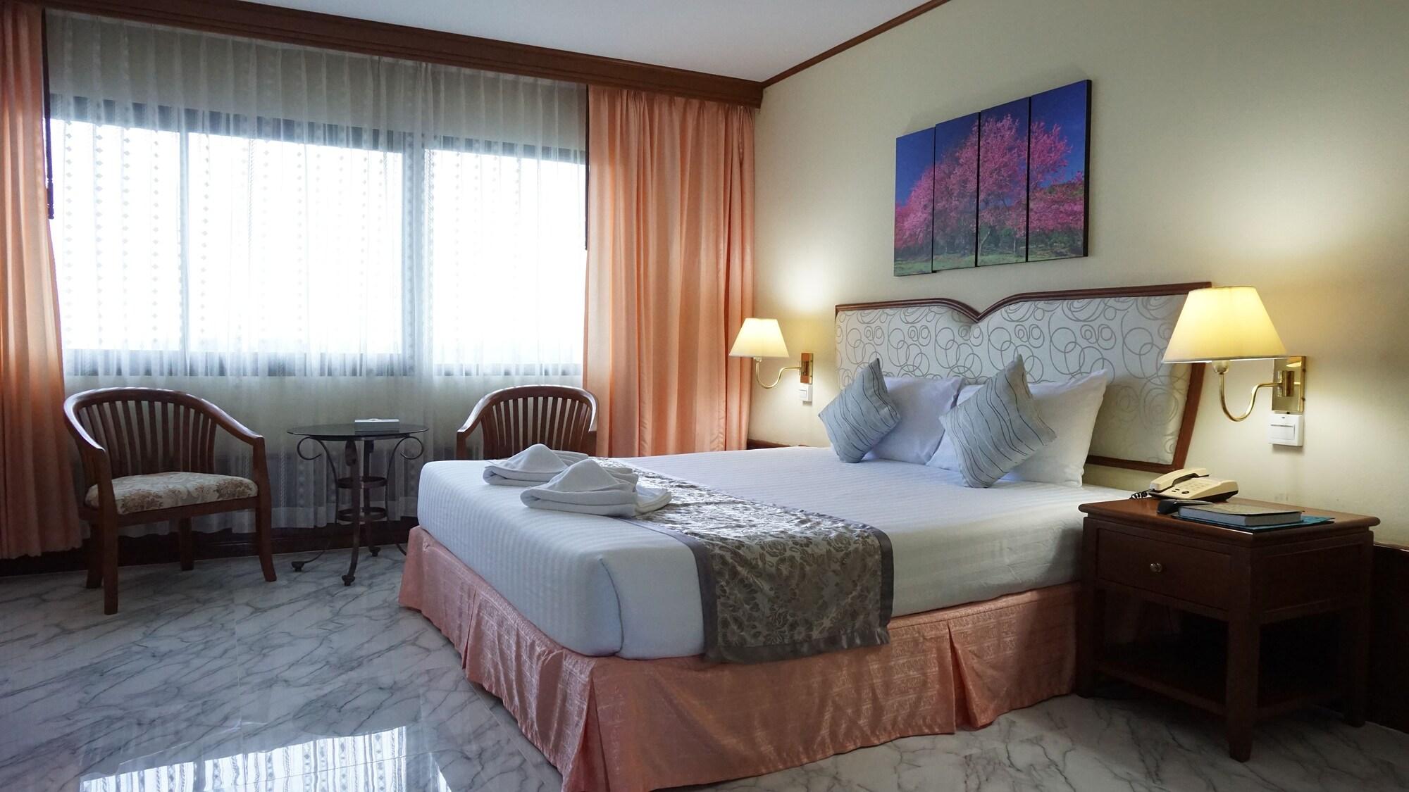Wattana Park Hotel Trang Kültér fotó