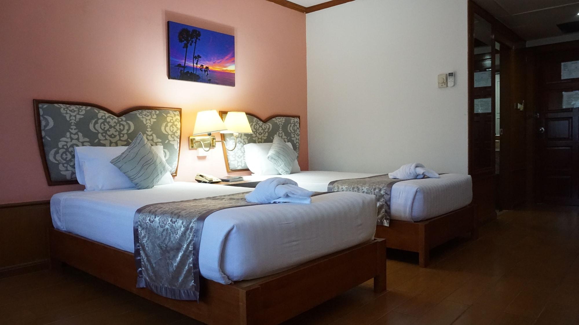 Wattana Park Hotel Trang Kültér fotó