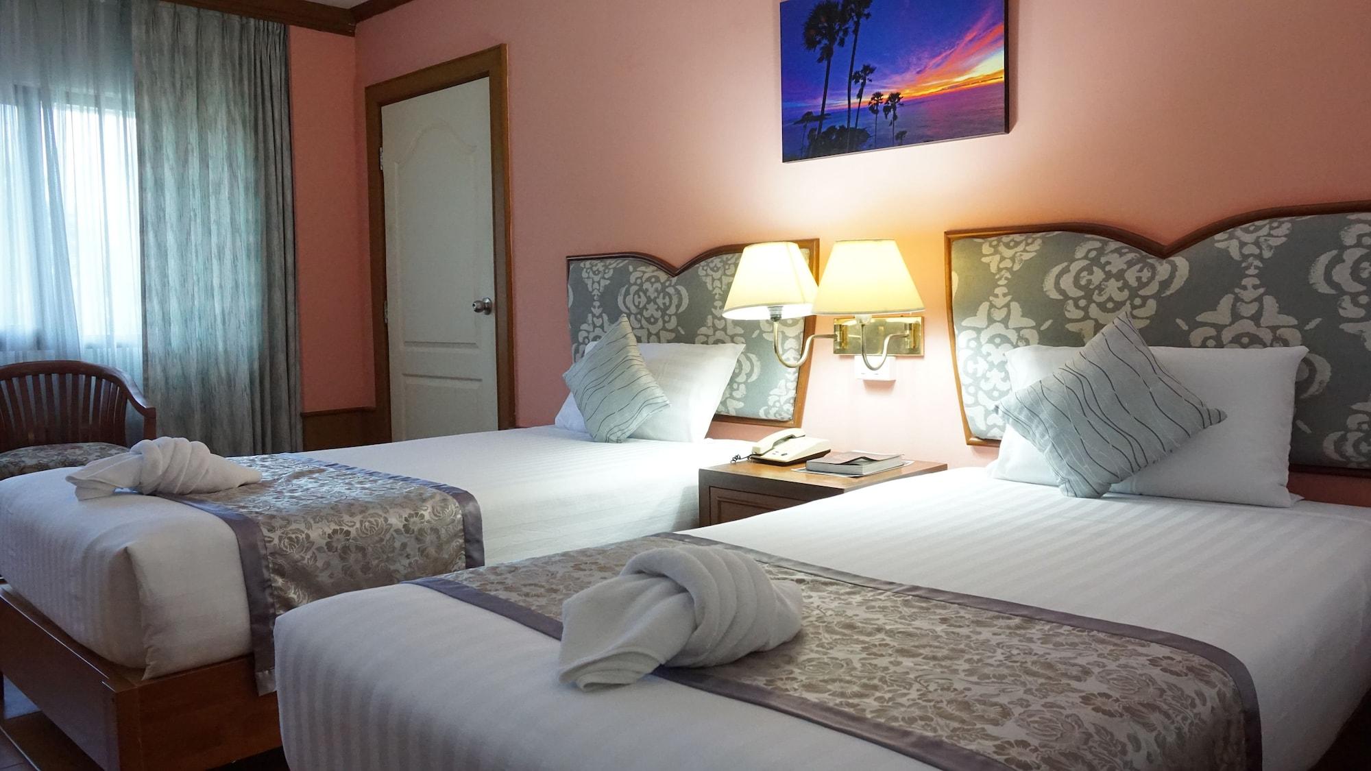 Wattana Park Hotel Trang Kültér fotó