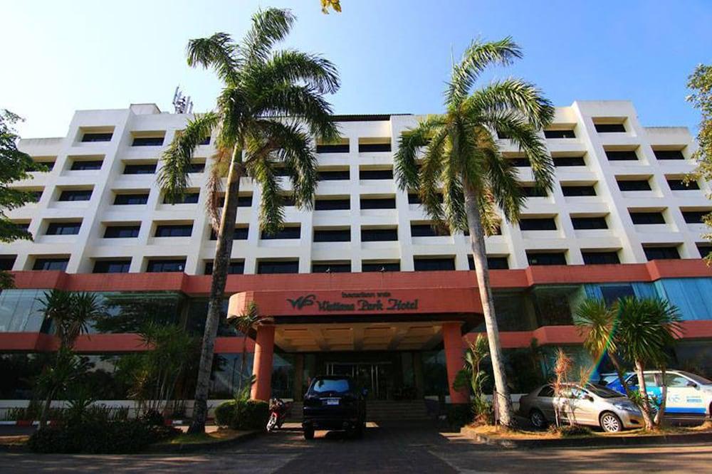 Wattana Park Hotel Trang Kültér fotó