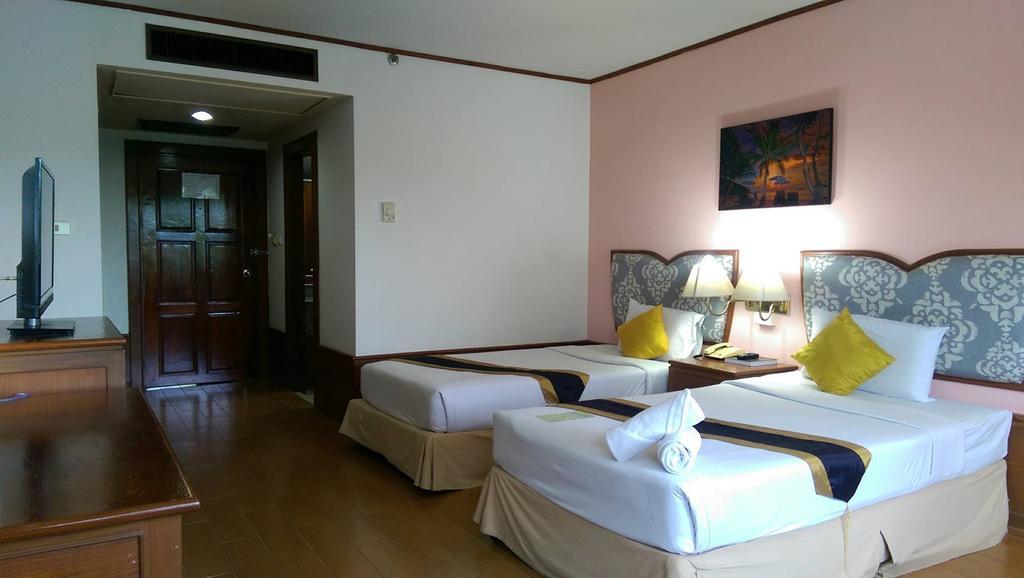 Wattana Park Hotel Trang Kültér fotó