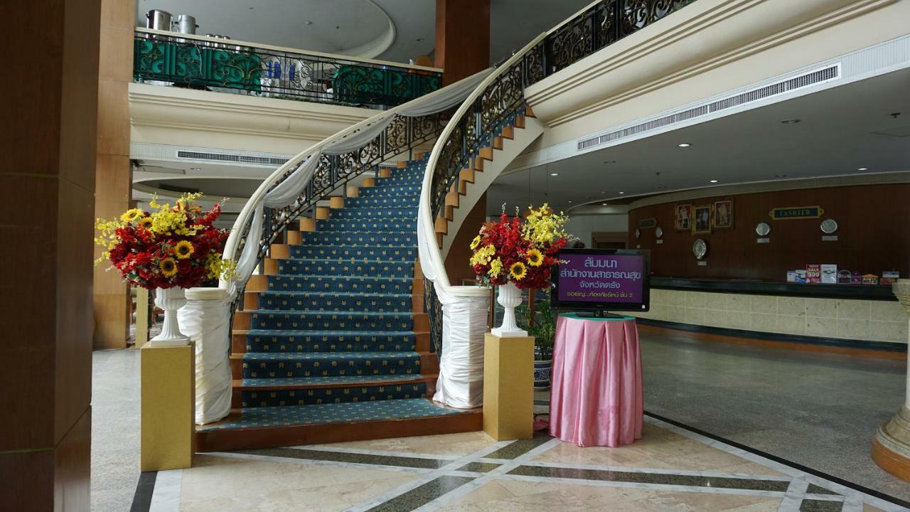 Wattana Park Hotel Trang Kültér fotó